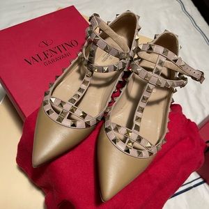 Valentino ROCKSTUD CAGED BALLET FLAT 7.5 in Poudre